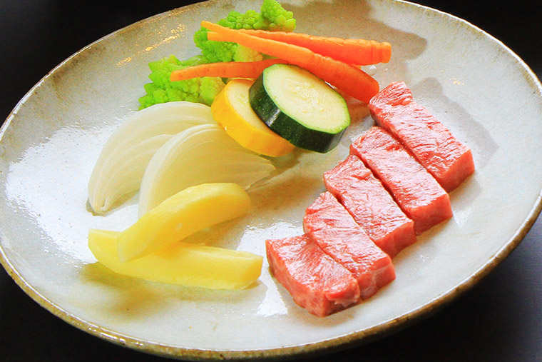 女性に人気!長崎和牛と地元直産のオーガニック焼き野菜のヘルシーコース